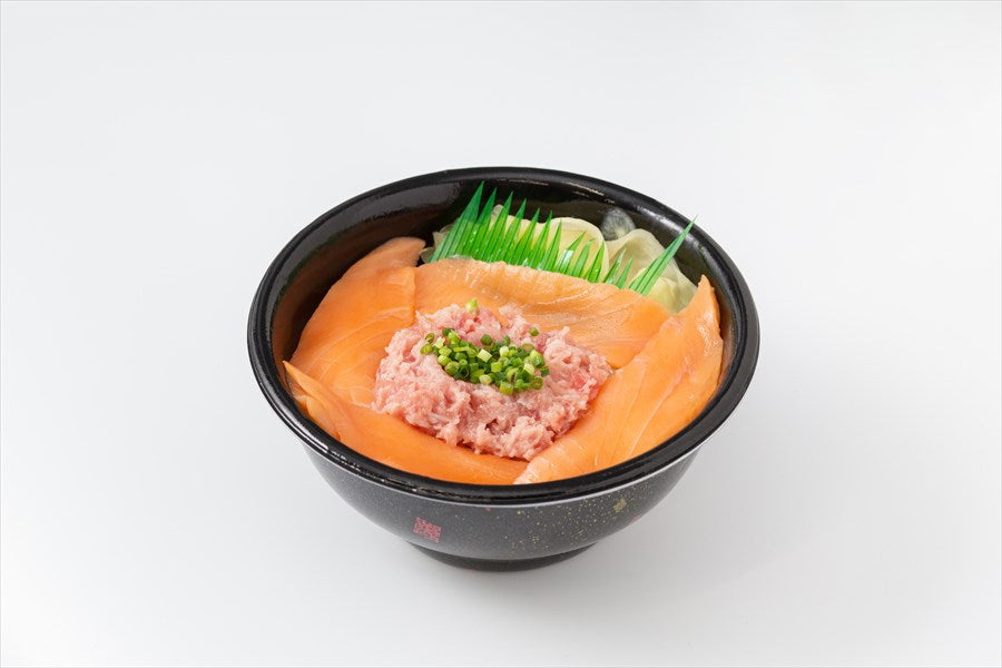 03 サーモンねぎとろ丼