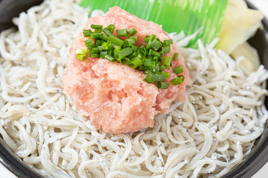 25 しらすねぎとろ丼